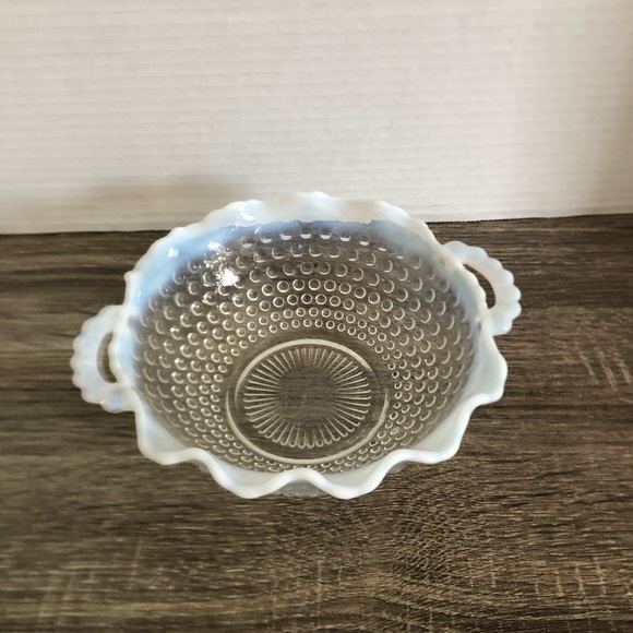 Vtg Hobnail Handled Bowl with Opal Rim - Picture 2 of 14